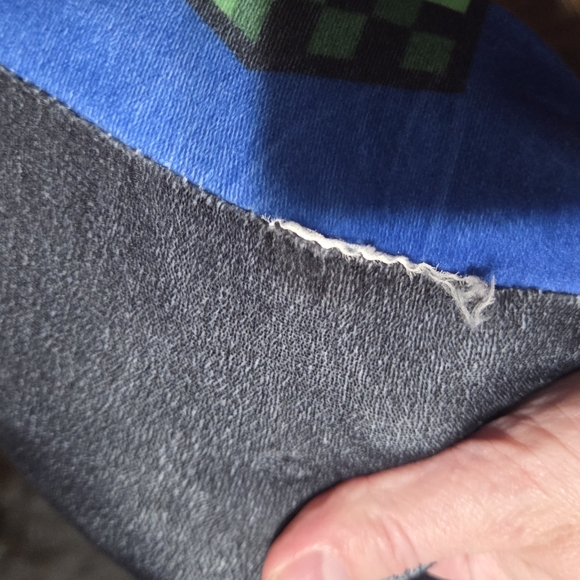 2 Minecraft Mini Squish Pillows - Picture 4 of 4